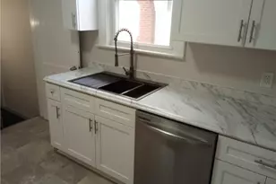 445 Beechwood Dr, Akron, OH 44320 - Photo 10