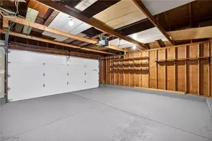 221 Stafford Ave, Youngstown, OH 44512 - Photo 36