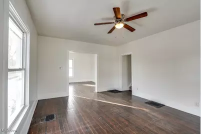 155 W Walnut Street, Wadsworth, OH 44281 - Photo 6