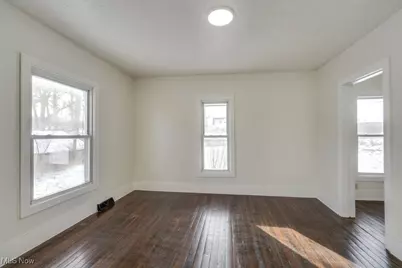 155 W Walnut Street, Wadsworth, OH 44281 - Photo 16