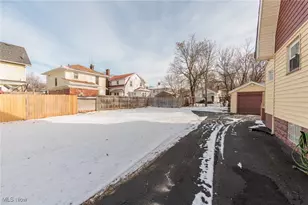 261 Madison Ave, Akron, OH 44320 - Photo 4