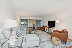 13600 Shaker Blvd, Loveland, OH 44120 - Photo 10