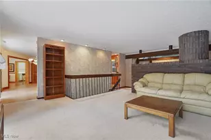 1376 Mockingbird Dr, Kent, OH 44240 - Photo 12