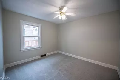 1805 Gibbs Avenue NE, Canton, OH 44705 - Photo 18