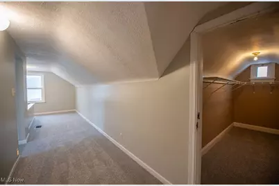 1805 Gibbs Avenue NE, Canton, OH 44705 - Photo 32