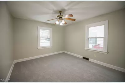 1805 Gibbs Avenue NE, Canton, OH 44705 - Photo 22