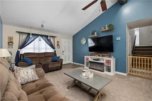 1328 Birchview Dr, Vermilion, OH 44089 - Photo 14