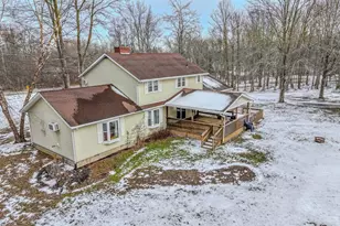 5230 Clay St, Geneva, OH 44041 - Photo 8