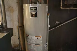 9411 Detroit Ave, Loveland, OH 44102 - Photo 12