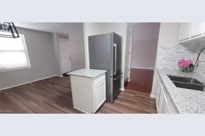 214 Hamrock Drive, Campbell, OH 44405 - Photo 8