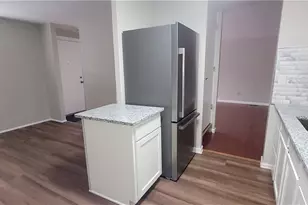 214 Hamrock Dr, Campbell, OH 44405 - Photo 8