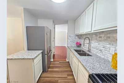 214 Hamrock Drive, Campbell, OH 44405 - Photo 6