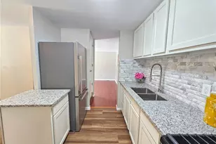 214 Hamrock Dr, Campbell, OH 44405 - Photo 6