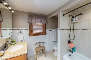 2376 Wyandotte Ave, Cuyahoga Falls, OH 44223 - Photo 24