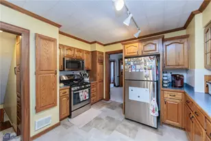 2376 Wyandotte Ave, Cuyahoga Falls, OH 44223 - Photo 12