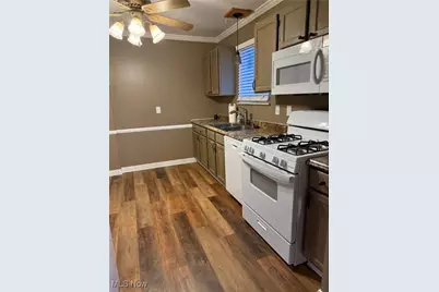 195 Surrey Lane, Canfield, OH 44406 - Photo 2