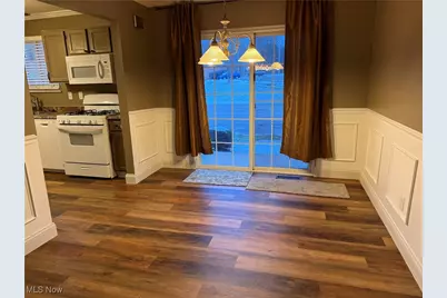 195 Surrey Lane, Canfield, OH 44406 - Photo 4