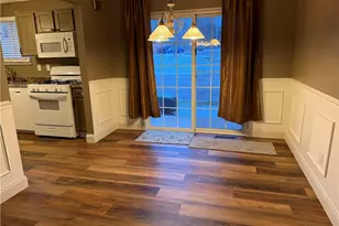 195 Surrey Ln, Canfield, OH 44406 - Photo 4