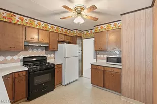 1405 Northmoreland Blvd, Cuyahoga Falls, OH 44221 - Photo 14