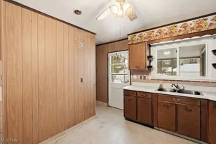 1405 Northmoreland Blvd, Cuyahoga Falls, OH 44221 - Photo 10