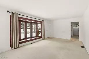 1405 Northmoreland Blvd, Cuyahoga Falls, OH 44221 - Photo 8