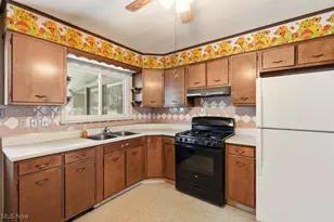 1405 Northmoreland Blvd, Cuyahoga Falls, OH 44221 - Photo 12