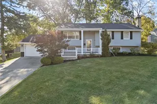 9391 Monticello Dr, Twinsburg, OH 44087 - Photo 2