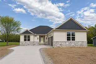 3647 Williams Ct, Avon, OH 44011 - Photo 2