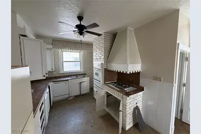 1020 W Prospect Road, Ashtabula, OH 44004 - Photo 6