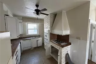 1020 W Prospect Rd, Ashtabula, OH 44004 - Photo 6