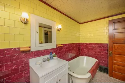 718 Bebb Avenue SW, Massillon, OH 44647 - Photo 26