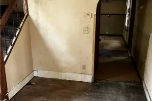 1338 Maple Ave NE, Canton, OH 44705 - Photo 2