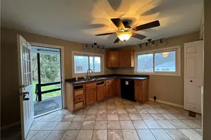 64301 Shady Lane Rd, Bellaire, OH 43906 - Photo 4