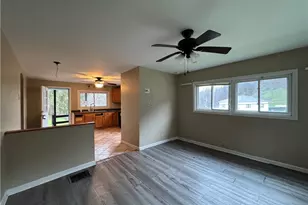 64301 Shady Lane Rd, Bellaire, OH 43906 - Photo 6