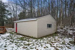 1639 Beverly Dr, Akron, OH 44306 - Photo 48