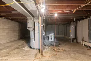 560 W 44th St, Shadyside, OH 43947 - Photo 22