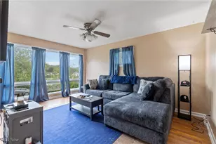 560 W 44th St, Shadyside, OH 43947 - Photo 10