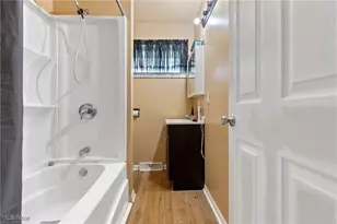 560 W 44th St, Shadyside, OH 43947 - Photo 18