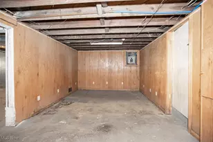 2078 18th St SW, Akron, OH 44314 - Photo 32