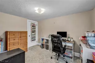 308 E Baird Ave, Barberton, OH 44203 - Photo 28