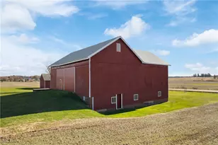 6779 Easton St, Louisville, OH 44641 - Photo 22