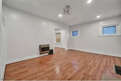 960 Whittier Avenue, Akron, OH 44320 - Photo 8