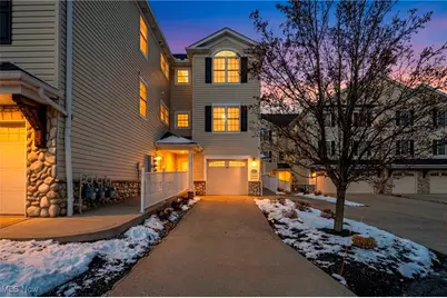 5239 Lake Road W #305, Ashtabula, OH 44004 - Photo 2