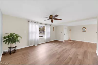 708 Diane Avenue, Streetsboro, OH 44241 - Photo 2