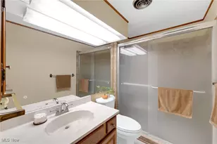 708 Diane Ave, Streetsboro, OH 44241 - Photo 16