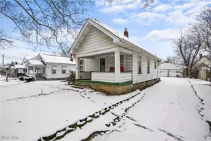 1737 Sheridan Ave NE, Warren, OH 44483 - Photo 2