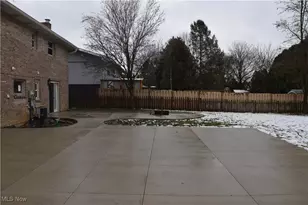 6731 Amsel Ave NE, Canton, OH 44721 - Photo 46