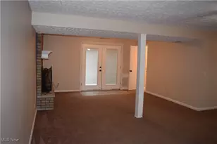 6731 Amsel Ave NE, Canton, OH 44721 - Photo 38