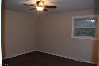 6731 Amsel Avenue NE, Canton, OH 44721 - Photo 30