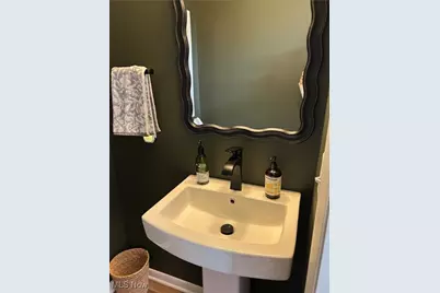 5650 Comanche Street NW, North Canton, OH 44720 - Photo 12